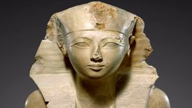 معرفی ۱۶ خدای مصر باستان در یک نگاه