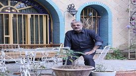 چرا همه از خانه اقبال واحدی عکس می‌گیرند؟
