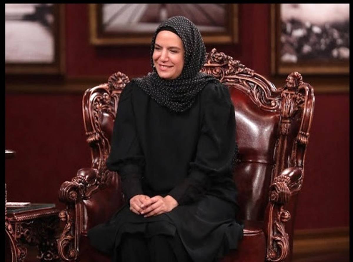 وقتی مهران مدیری سر تست گرفتن از میهمان برنامه، منفجر میشود!/ فیلم