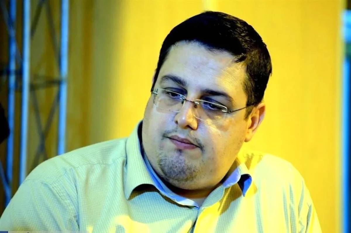 مدافع قانون حجاب: «هر روز شلوارشان را در شبکه خانگی میکشند پایین»