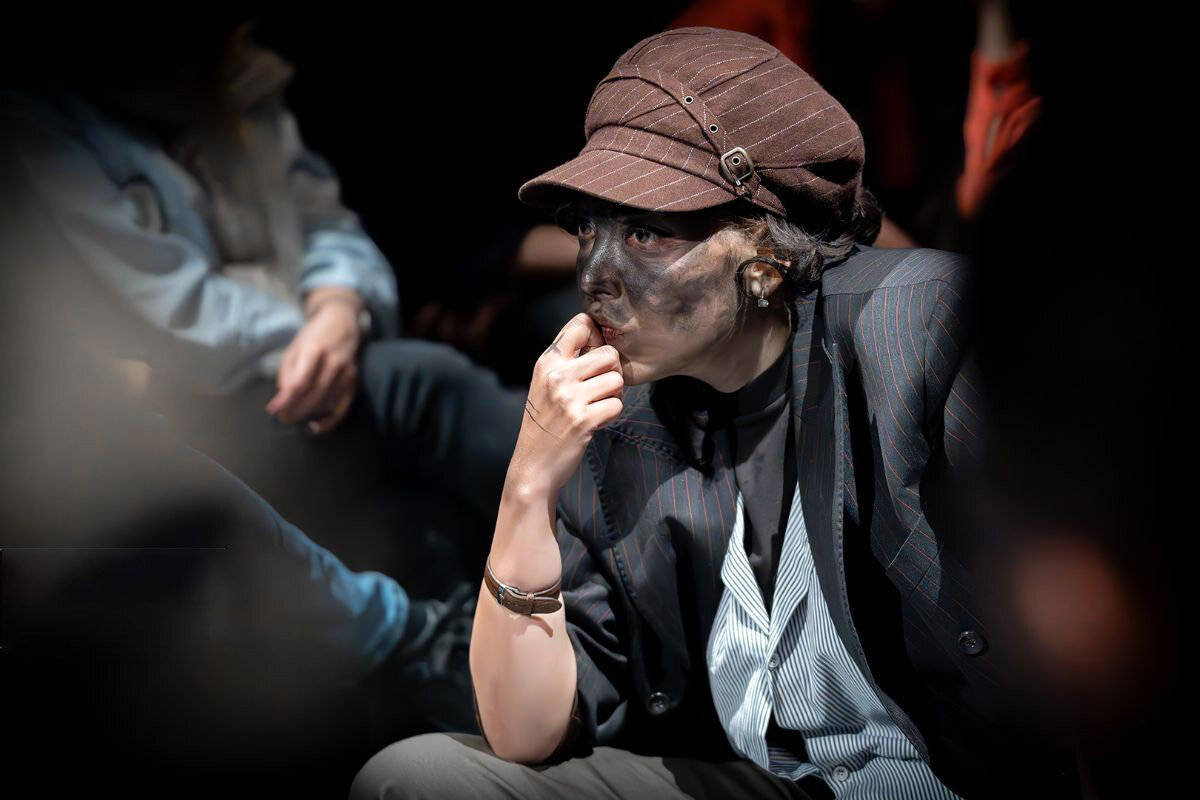 بازیگران معروف در نمایش های آبان ماه