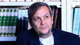 علی میرفتاح کرگدن را به نمایشگاه برد
