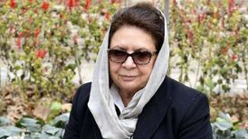 فرزند گلی ترقی: مجبور شدیم مادرم را به خانه سالمندان منتقل کنیم
