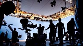 آثار سینمایی با سرمایه گذاری گروه صنعتی انتخاب بیمه می‌شود
