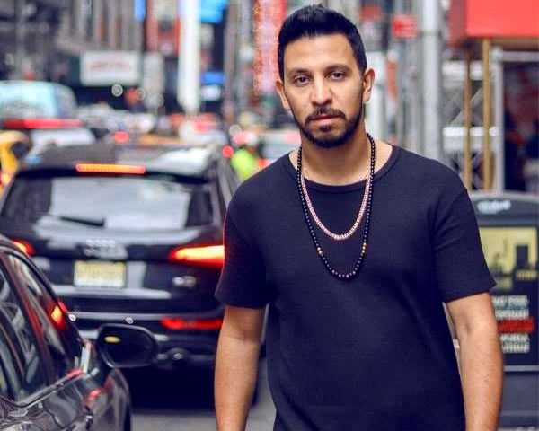 گریه‌های بی‌امان کامیار پس از فوت پدرش