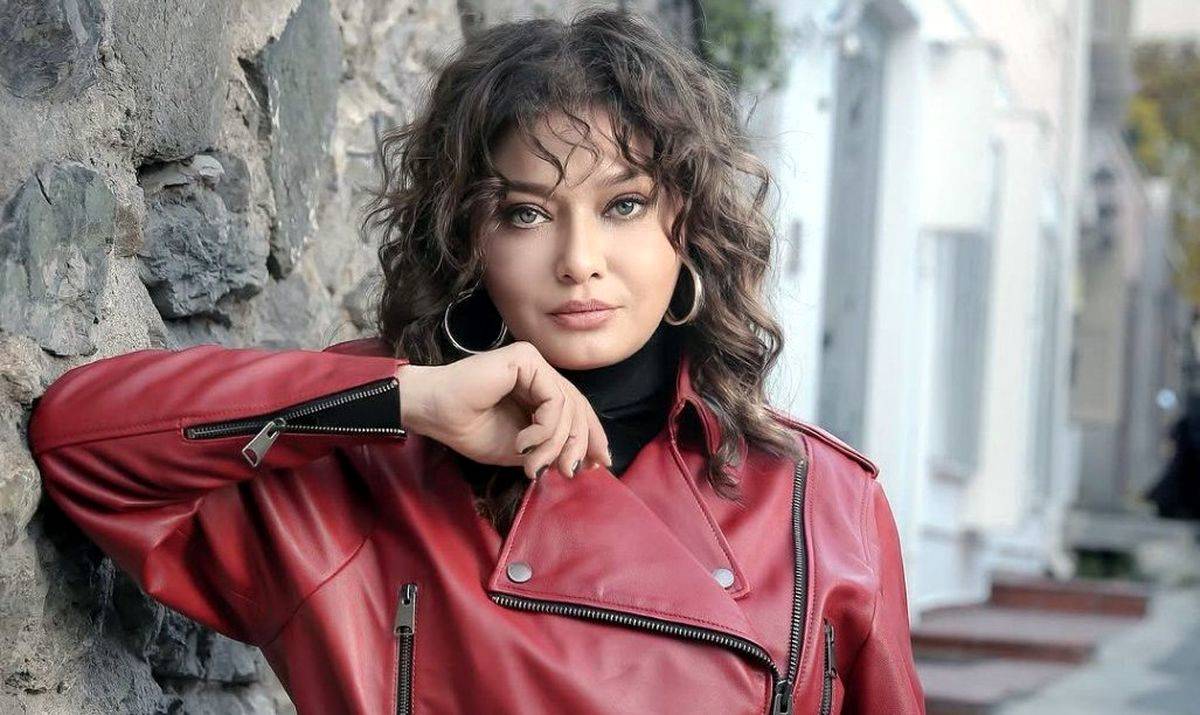 زنی علیه قضاوت‌ها/ از لباس منشوری تا عشق پرخطر /زندگی زیر سایه رسوایی‌ها/ نورگول یشیلجای کیست؟