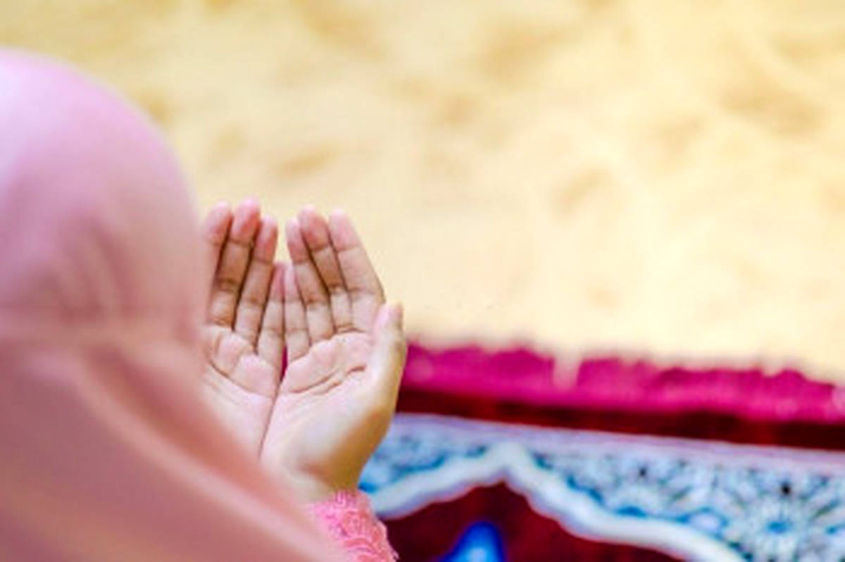 حاجت‌خواهی‌ ناشناسِ زنان کرمانی با آیین «کلیدزنی»