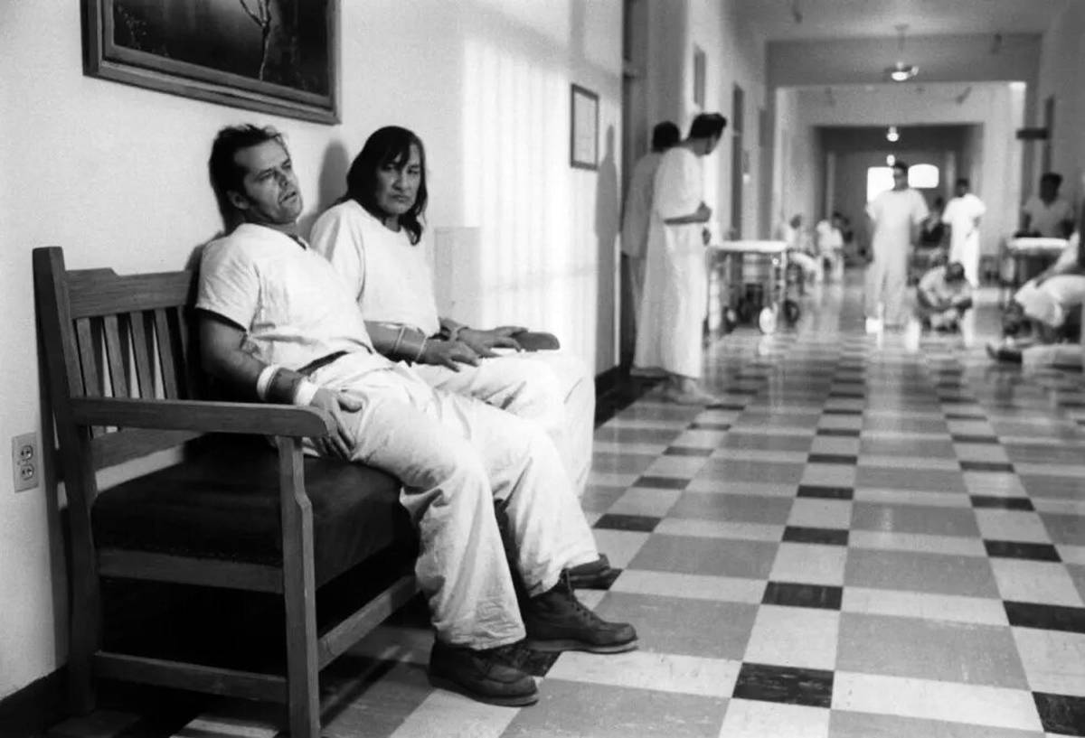 «پرواز بر فراز آشیانه فاخته» سریال میشود