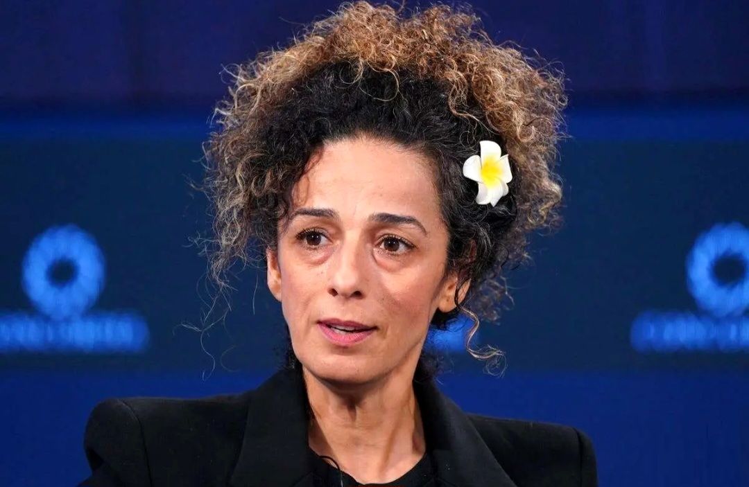 مصی علینژاد: مگر لکه ننگیم که پنهانمان می کنید