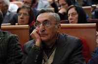 مشکل خاکسپاری کامران فانی حل شد
