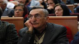 مشکل خاکسپاری کامران فانی حل شد
